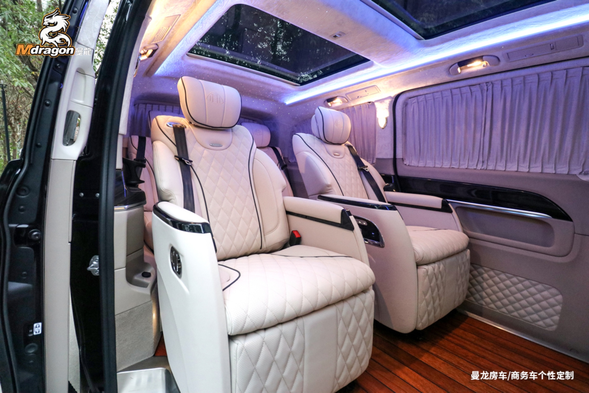 No.71 2015-2023 Benz Vito Beige Interior