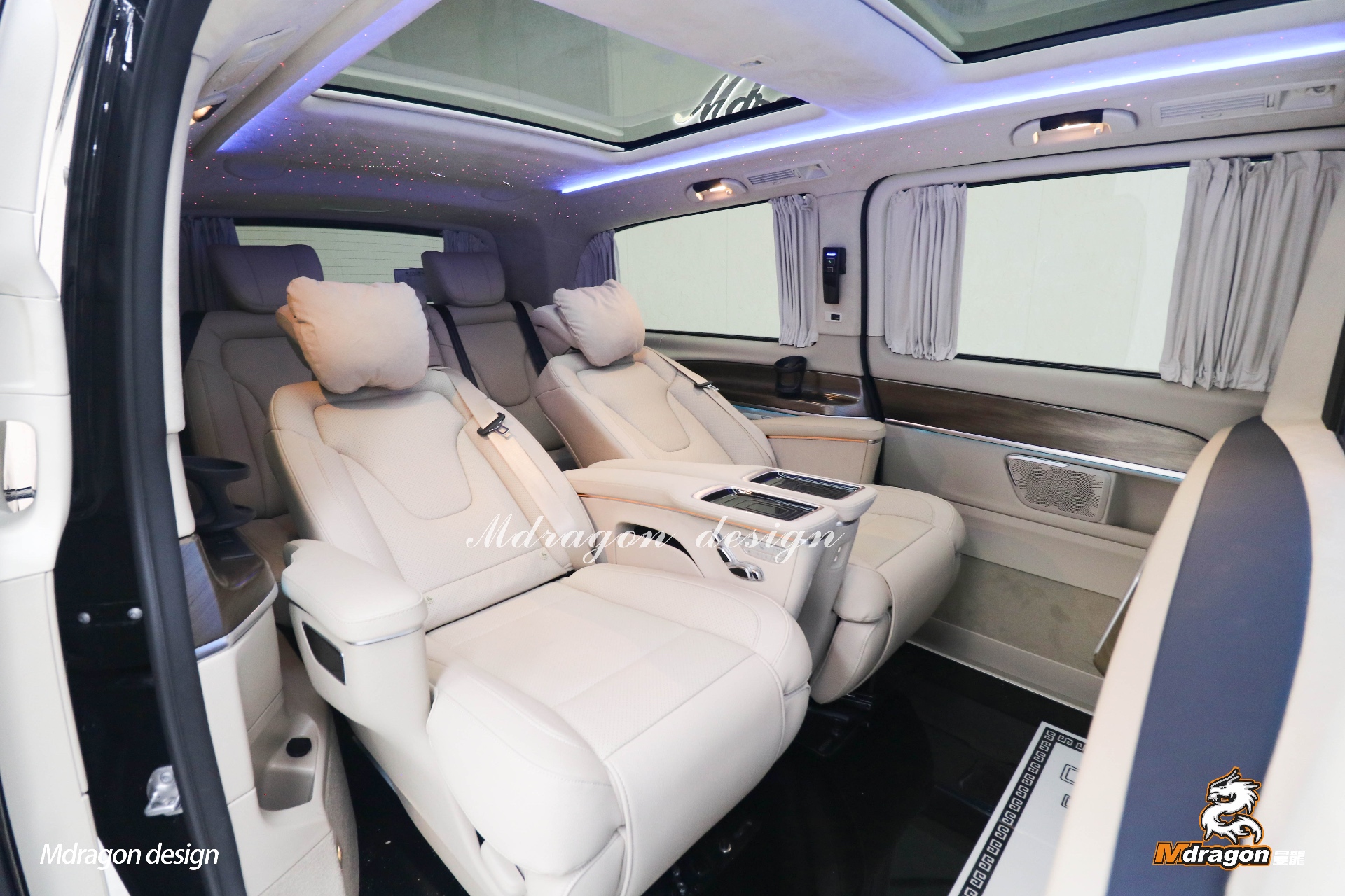 No.353 2015-2023 Benz Vito Red Interior