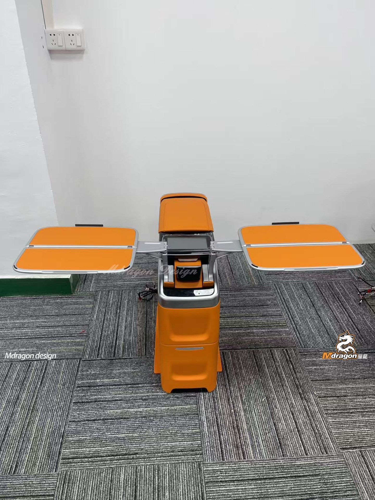 Mdragon V Class Luxury Customized Rear Armrest Box 1($5486)