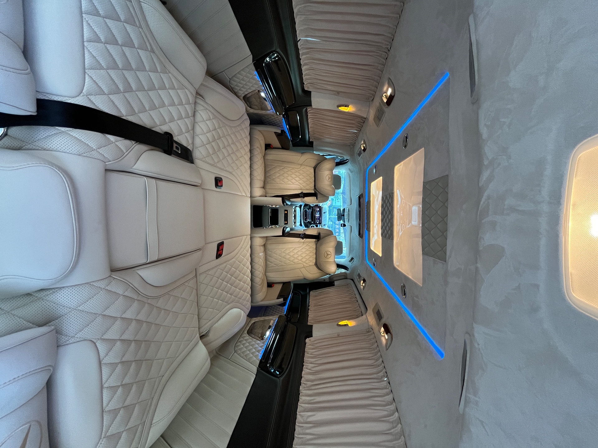 No.219 2024 Benz Vito